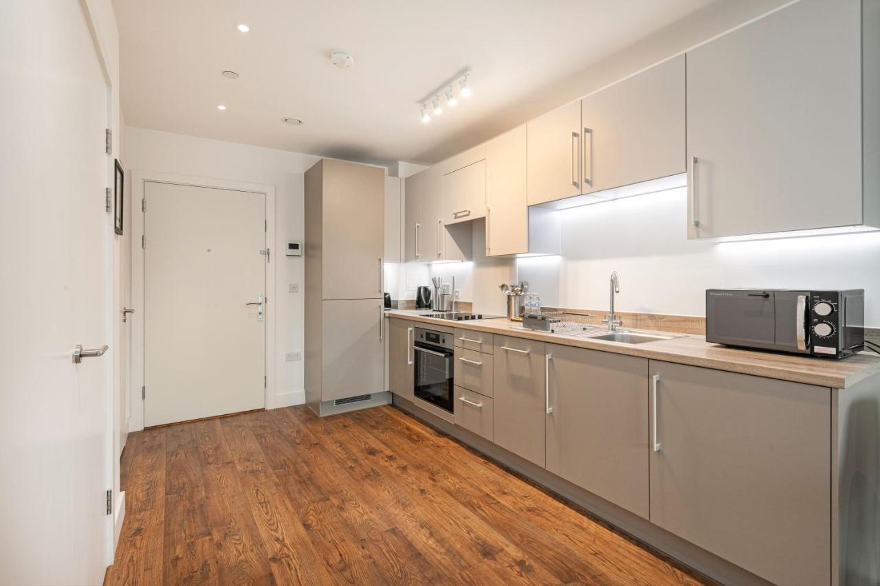 Stayo Apartments Barking Wharf London Exteriör bild