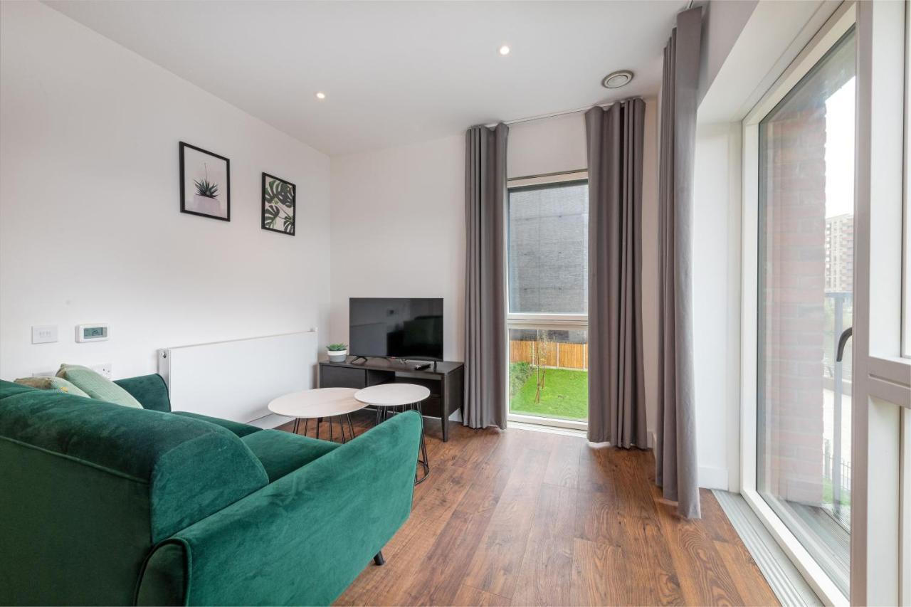 Stayo Apartments Barking Wharf London Exteriör bild