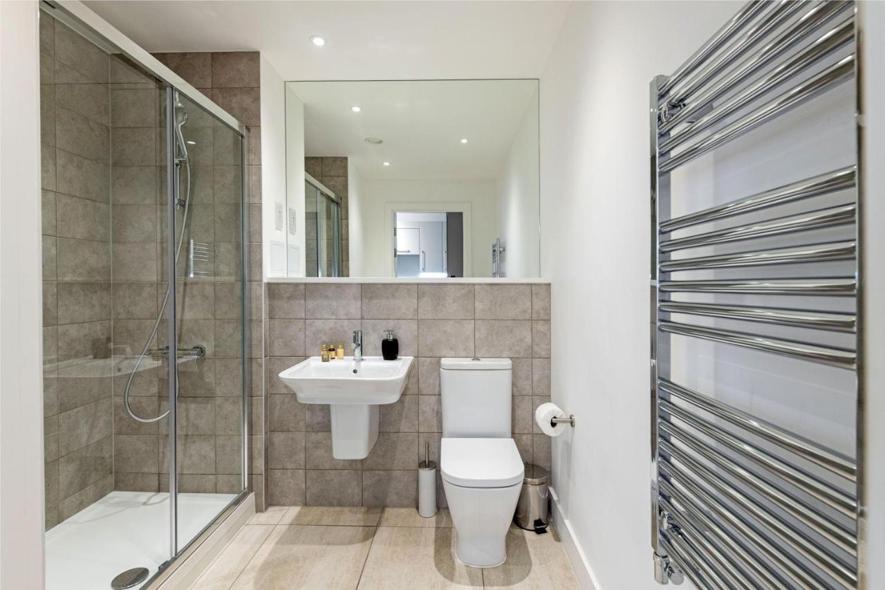 Stayo Apartments Barking Wharf London Exteriör bild