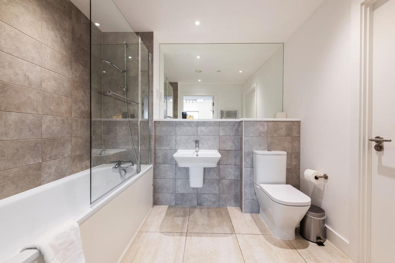 Stayo Apartments Barking Wharf London Exteriör bild