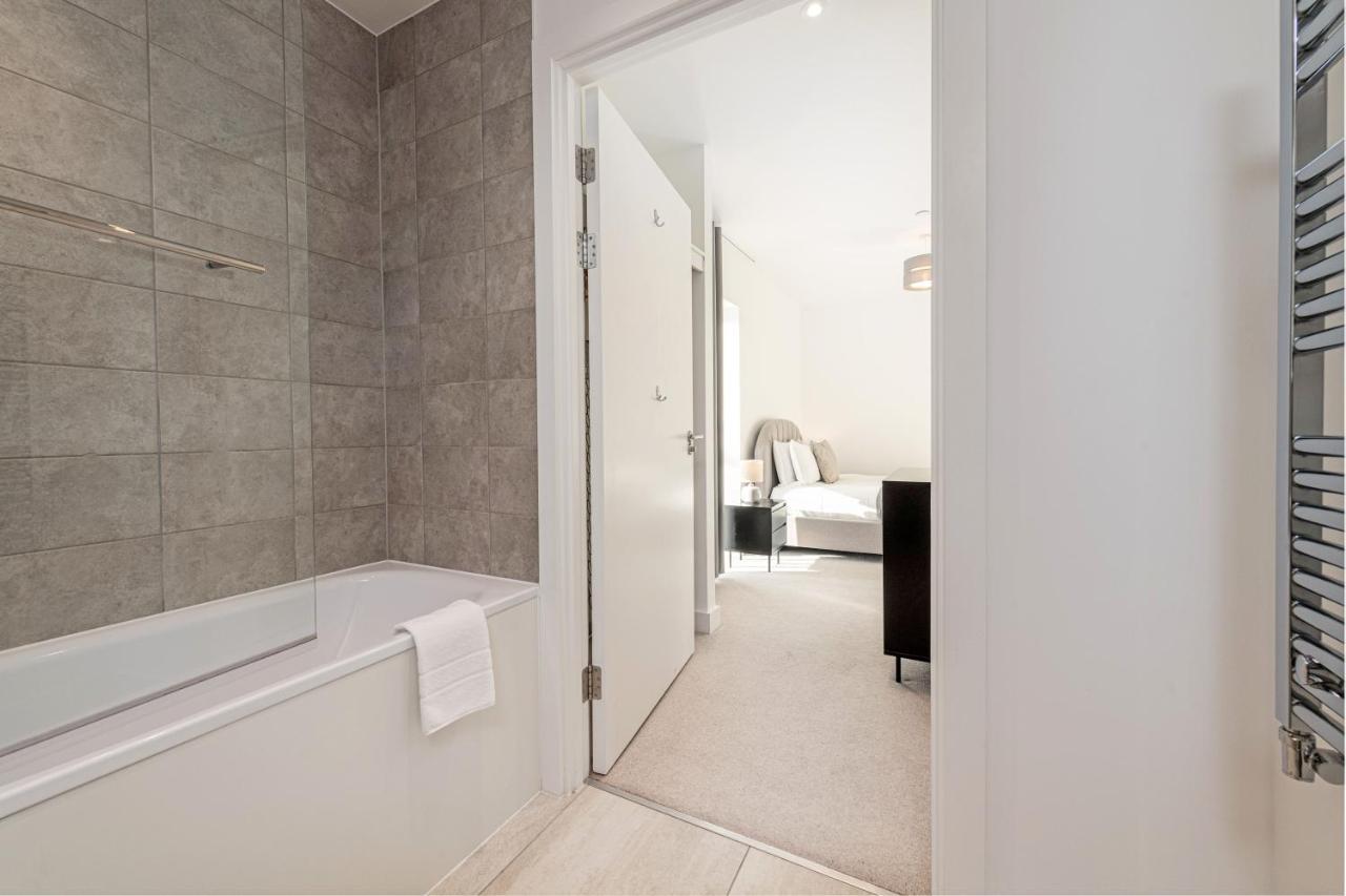 Stayo Apartments Barking Wharf London Exteriör bild