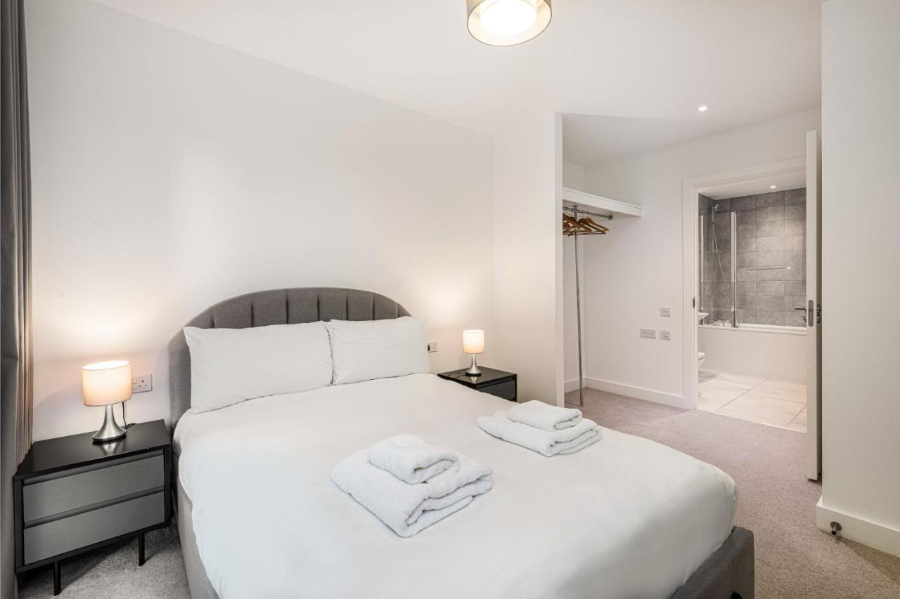 Stayo Apartments Barking Wharf London Exteriör bild
