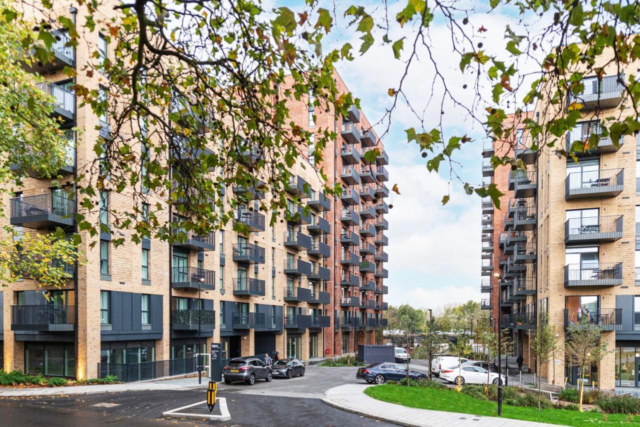 Stayo Apartments Barking Wharf London Exteriör bild